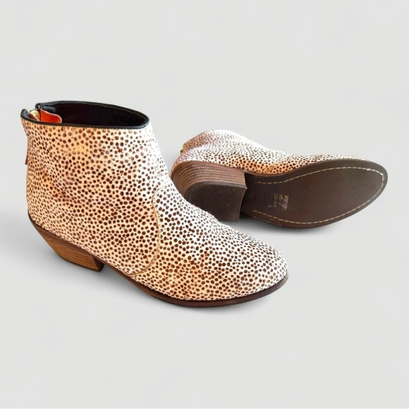 BODEN Calf Hair Ankle Boots – Spotted Animal Print, Zip Back, Size 38 (US 7.5–8) - Picture 6 of 12